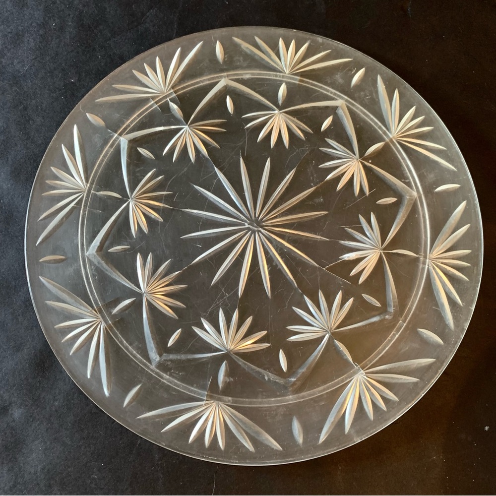 v i n t a g e :: Midcentury Atomic Cake Tray Acrylic Starburst - Picture 3 of 12